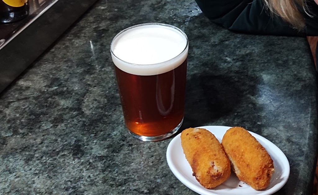 Cafeteria Fournier — Comida y bebida