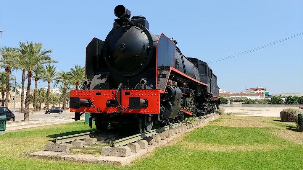 Monumento maquina de tren