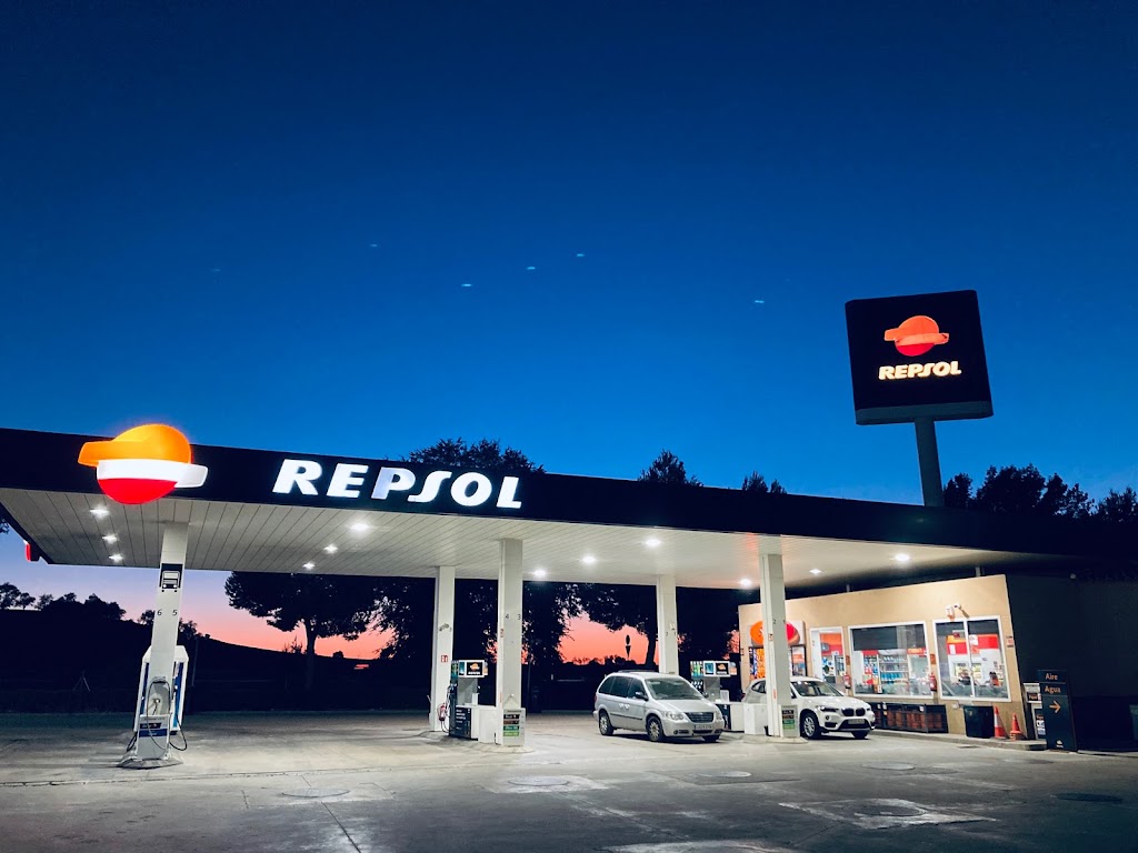 Estacion de Servicio Repsol — Surtidor de combustible