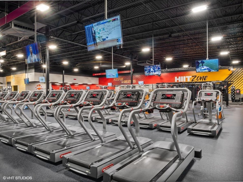  Crunch Fitness - Cypress