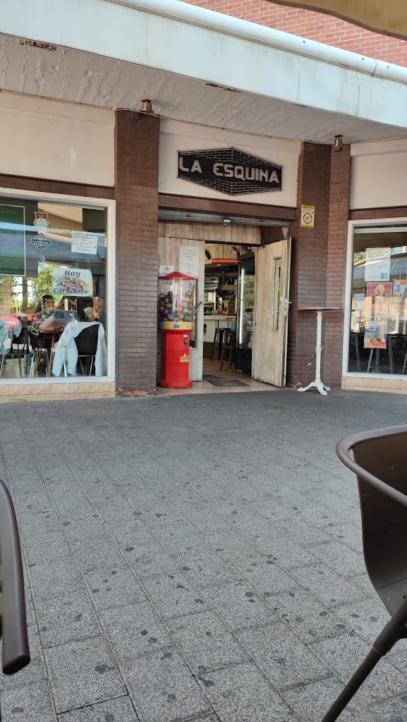 LA ESQUINA Cafe-bar