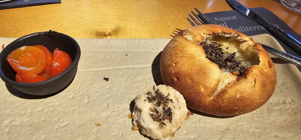 Saona Benicassim — Comida y bebida