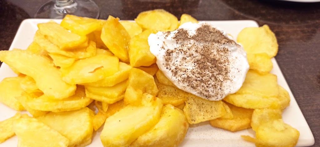 El 9 Can Manel — Patatas bravas