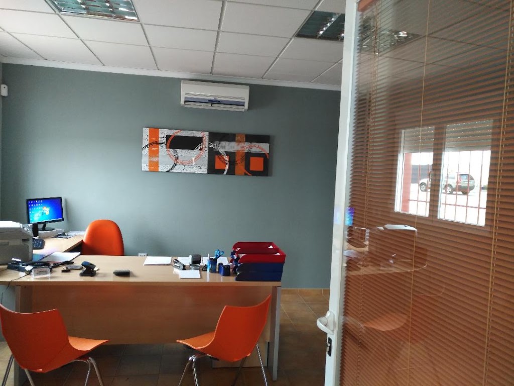Talleres Y Gruas Cayetano Jimenez S.L. — Interior