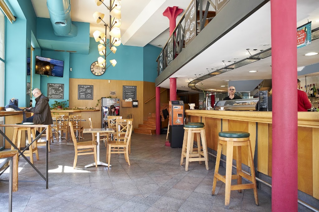 Frankfurt Les Bases - Puerto Rico — Ambiente