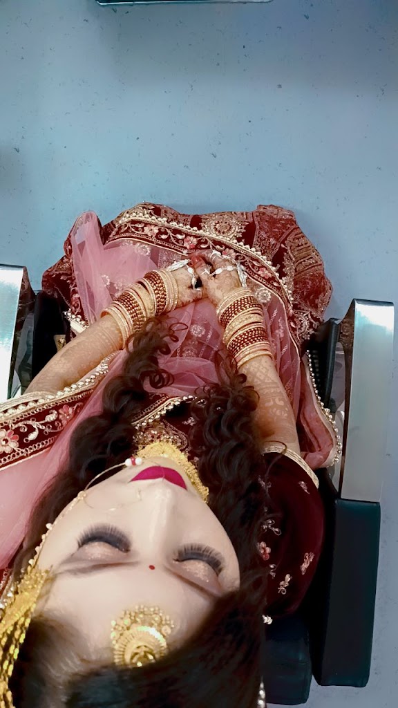 Grand Look Ladies Beauty Parlour