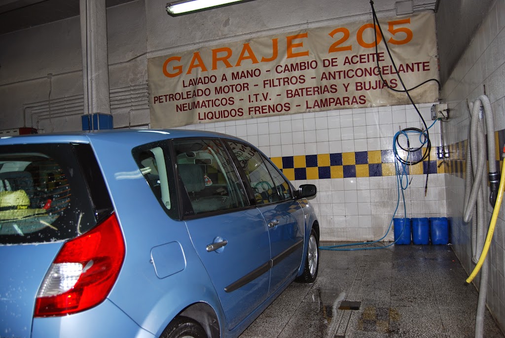 Garaje 205