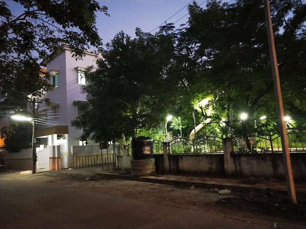Mayurapriya Inn