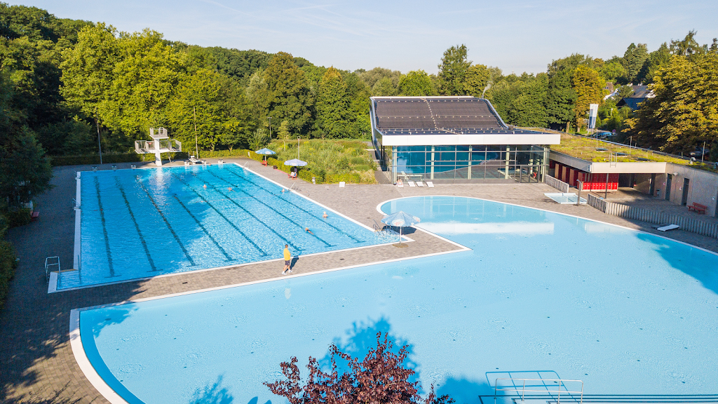Hallen- und Freibad Wiembachtal - Schwimmschulen Leverkusen