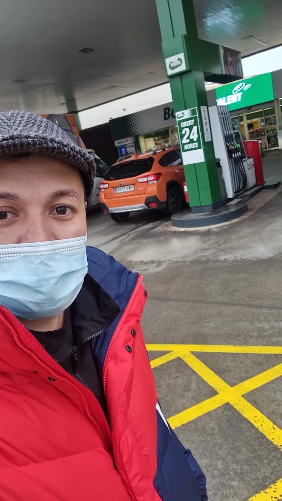 Gasoils Rovira, Punt De Trobada — Estacion de servicio