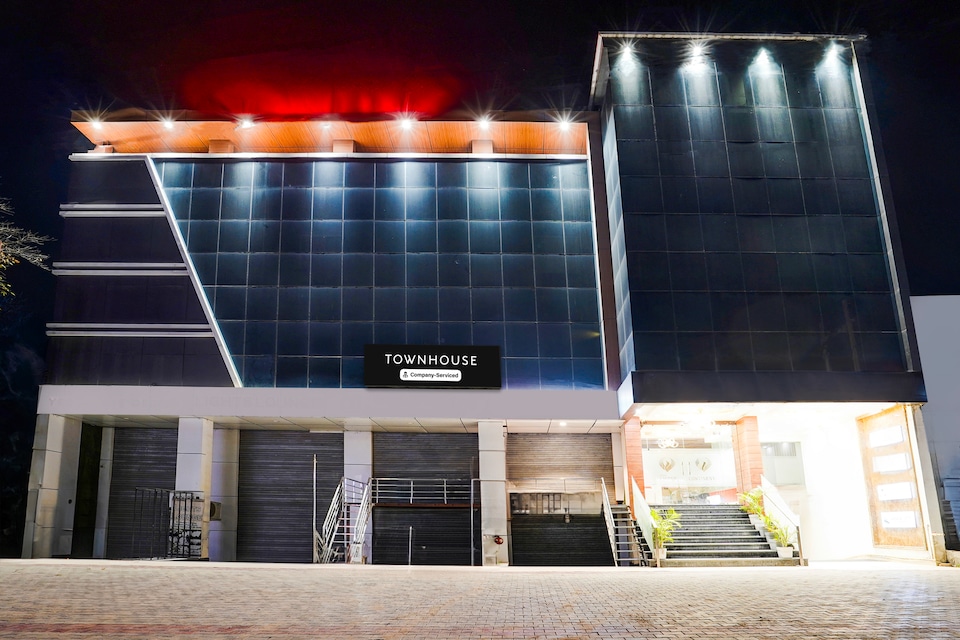 Super Collection O Bareilly Near Satellite Bus Stand Formerly Amber Heights
