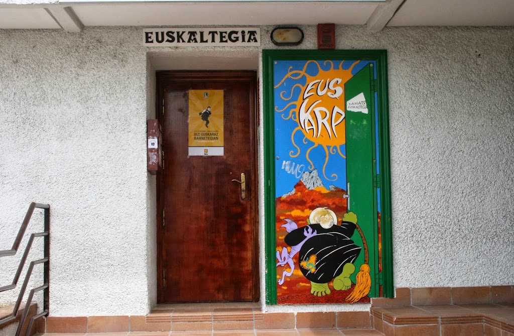Sahats Euskaltegia Ika — Del propietario