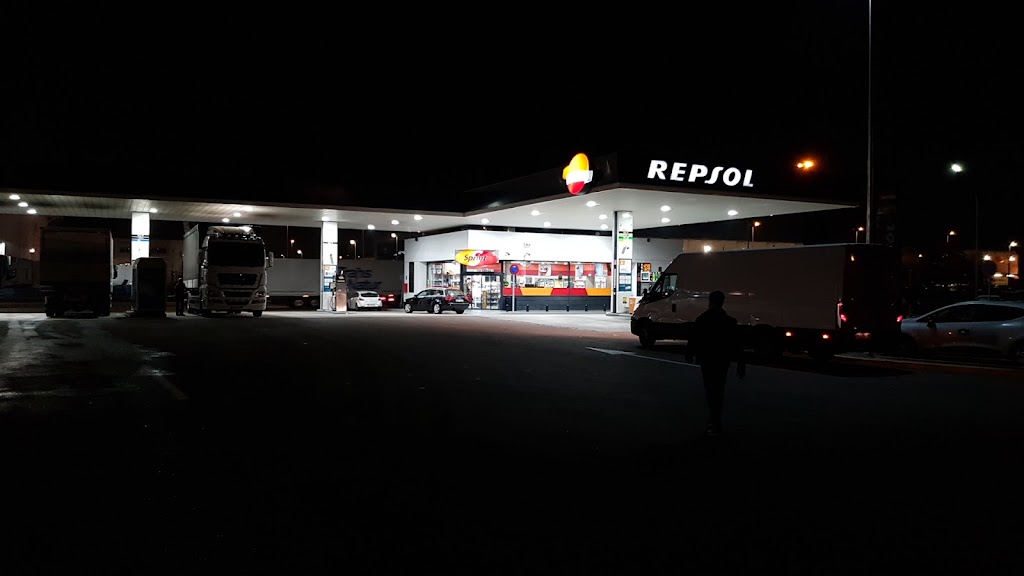 Estacion de Servicio Repsol — Surtidor de combustible