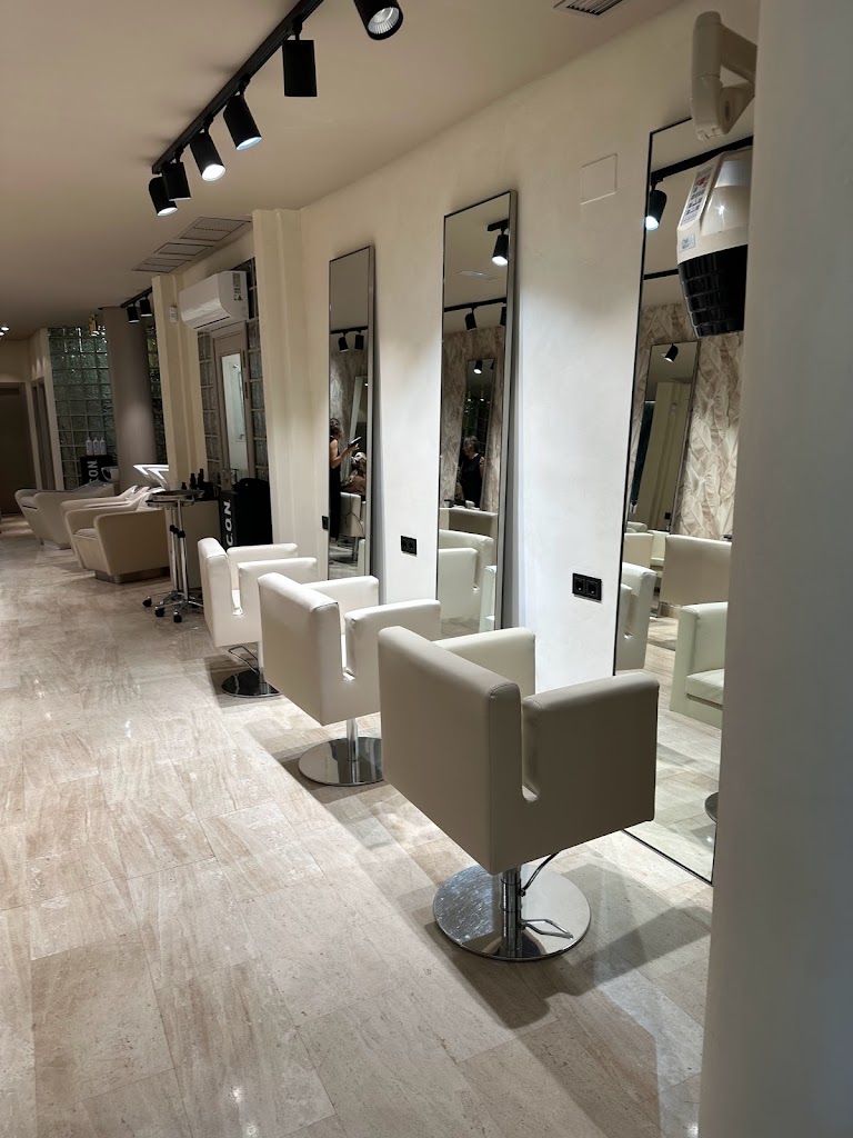 Stylo 2 Peluqueros — Interior