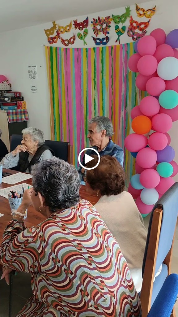 Residencia y Centro de Dia para Adultos Mayores Los Rosales — Del propietario