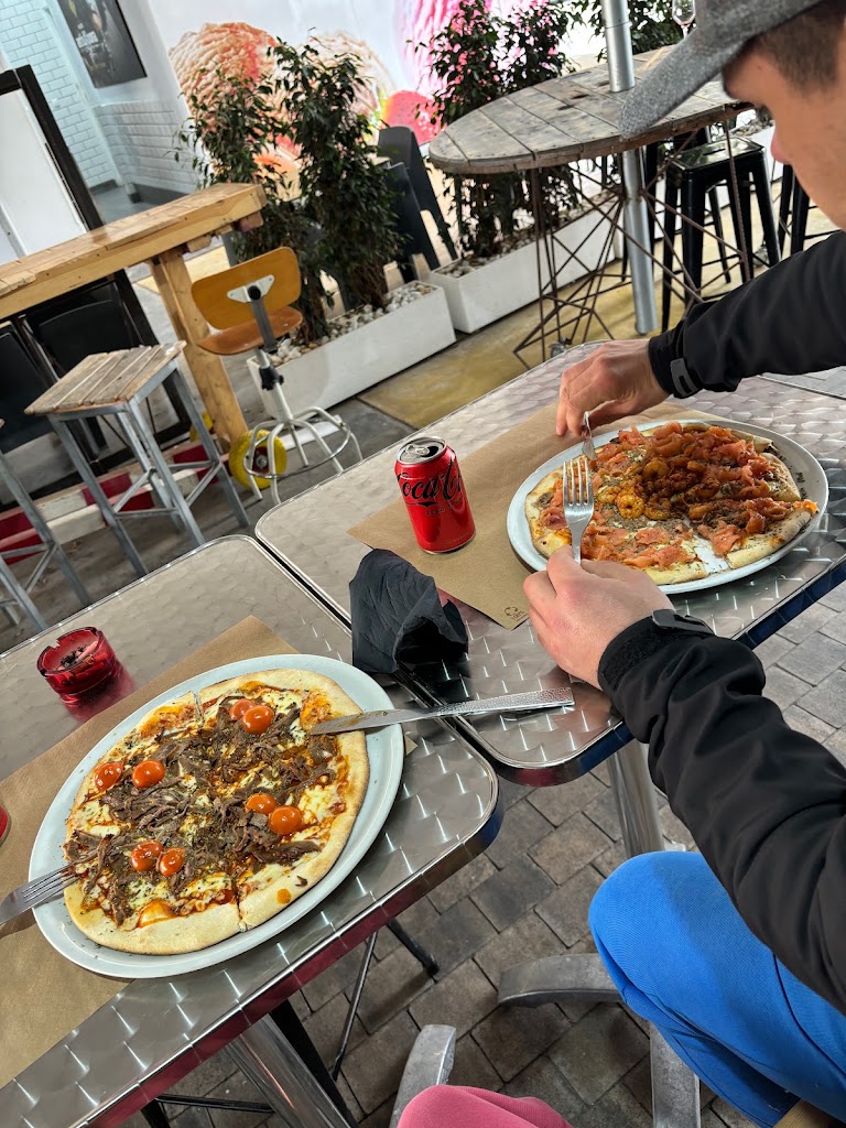 GOOD MOOD PORT — Pizza