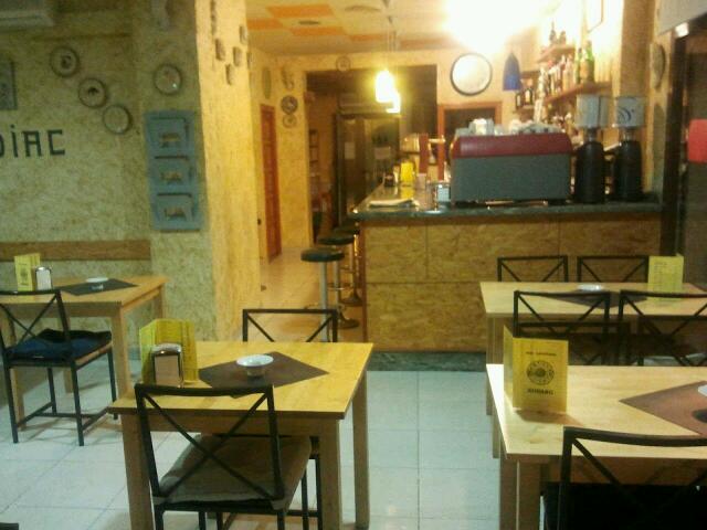 Bar zodiac sant feliu de guixols — Ambiente