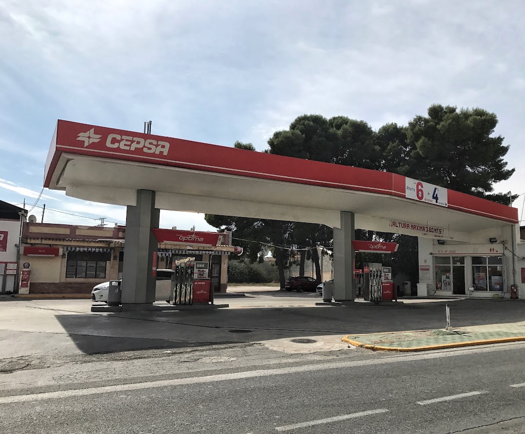 Estacion de servicio Cepsa — Exterior