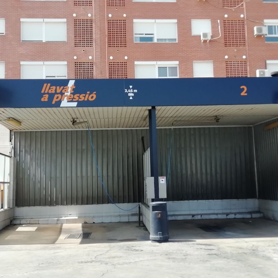 Estaciones de Servicio Ripoll — Exterior