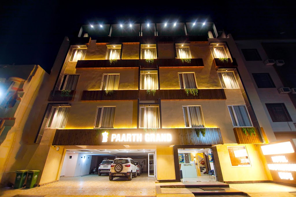 Paarth Grand Hotel