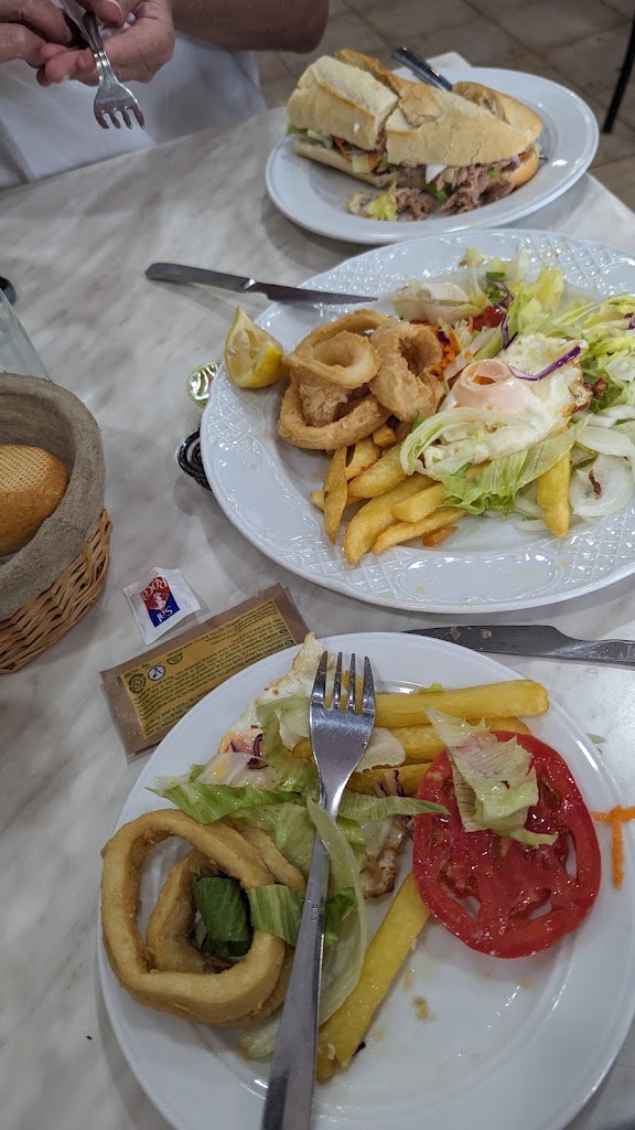 Restaurante El Campero — Comida y bebida