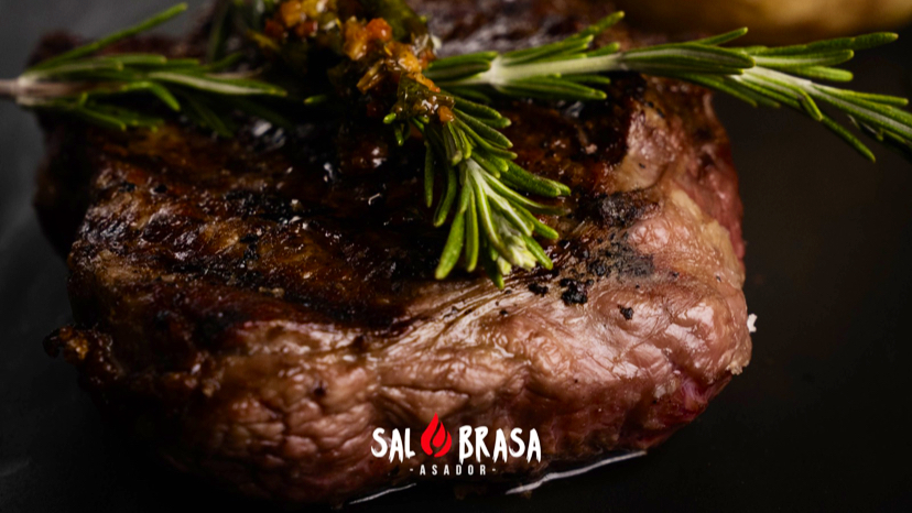 Restaurante Asador Sal Y Brasa — Comida y bebida