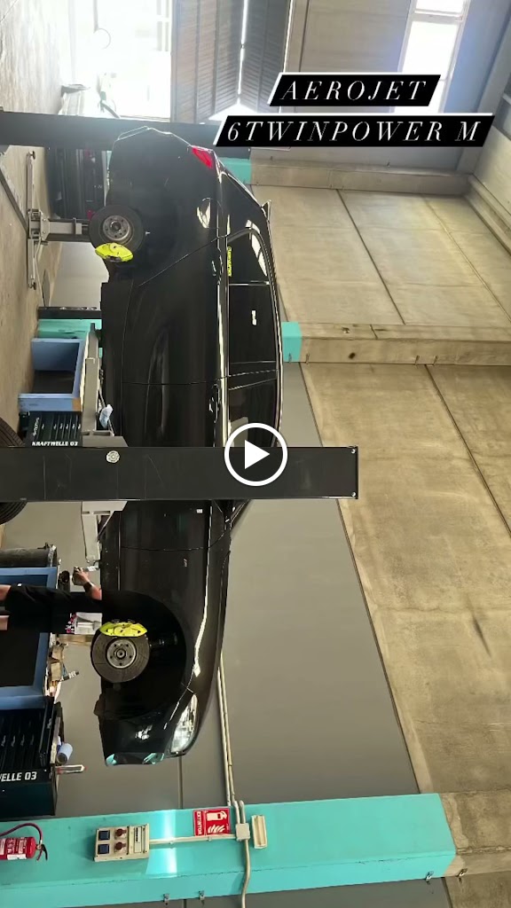 Taller mecanico Kitsune Garage — Videos