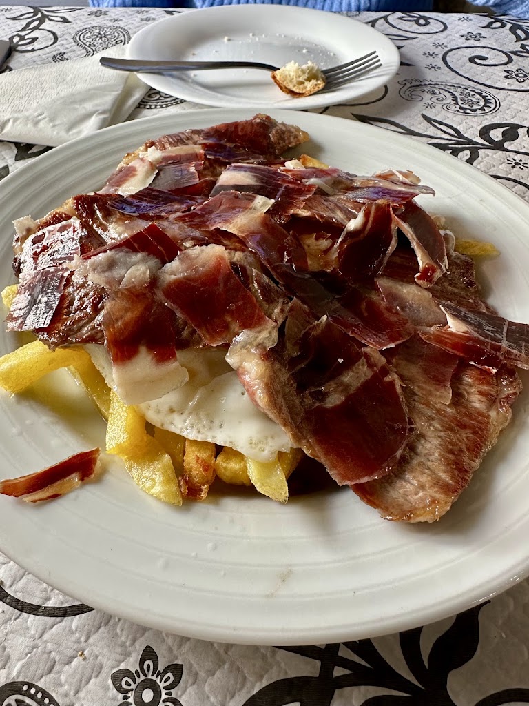 Bar Jota - Linares de la Sierra — Comida y bebida