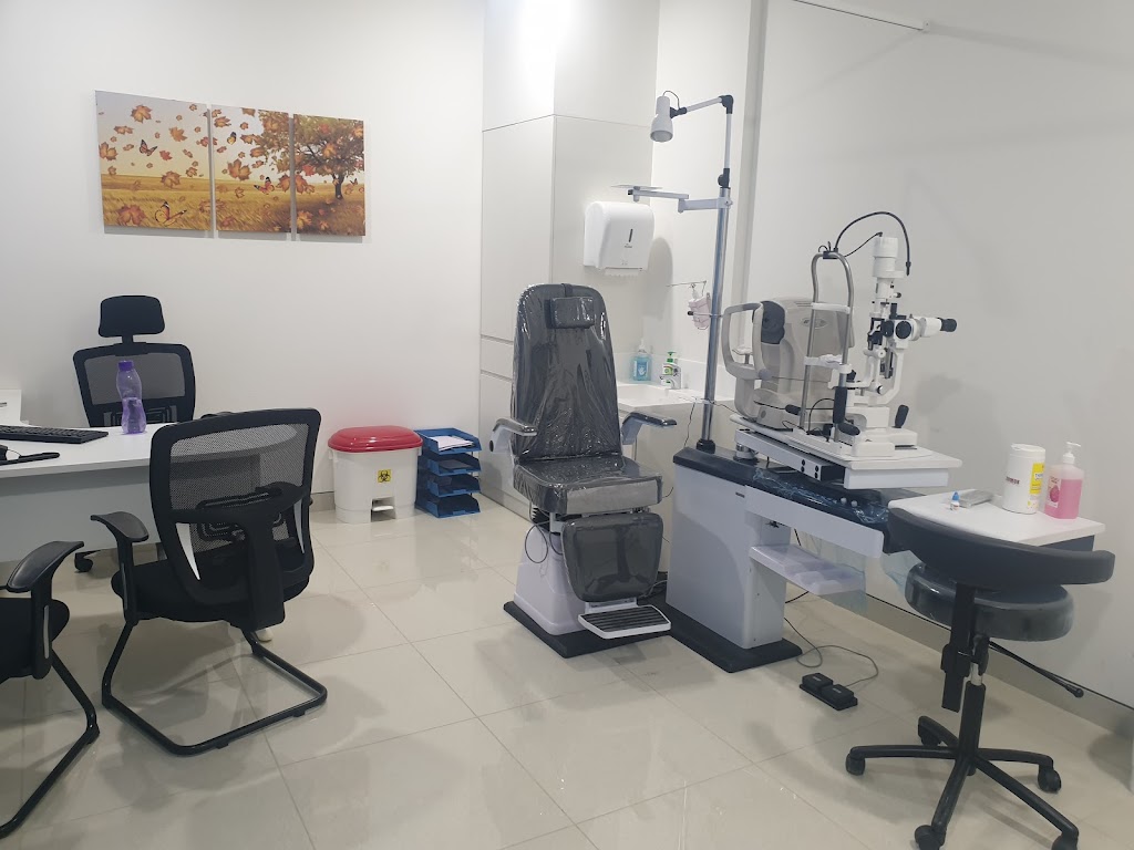 Shri Siddhivinayak Netralaya And Laser Center