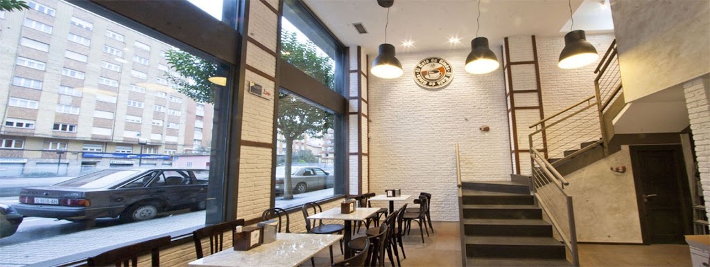 El Cafe de Gines — Ambiente