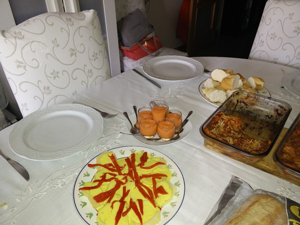 Alambique Bar — Comida y bebida