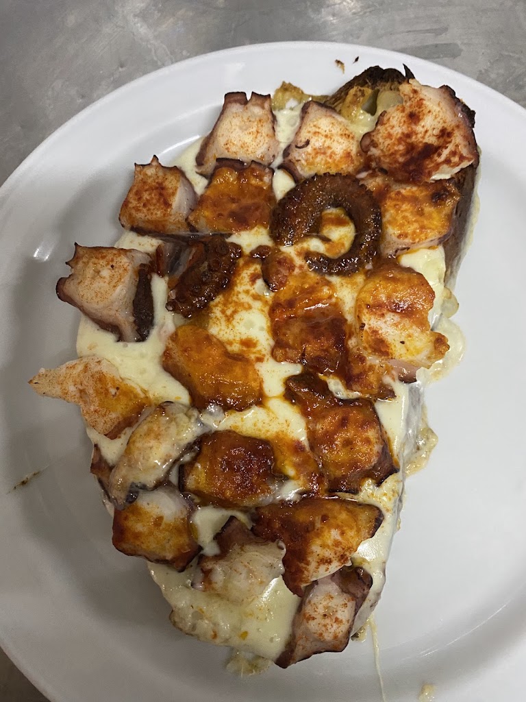 Restaurante A Tasca — Comida y bebida