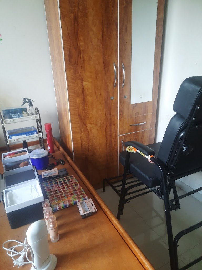 Shweta Beauty Parlour