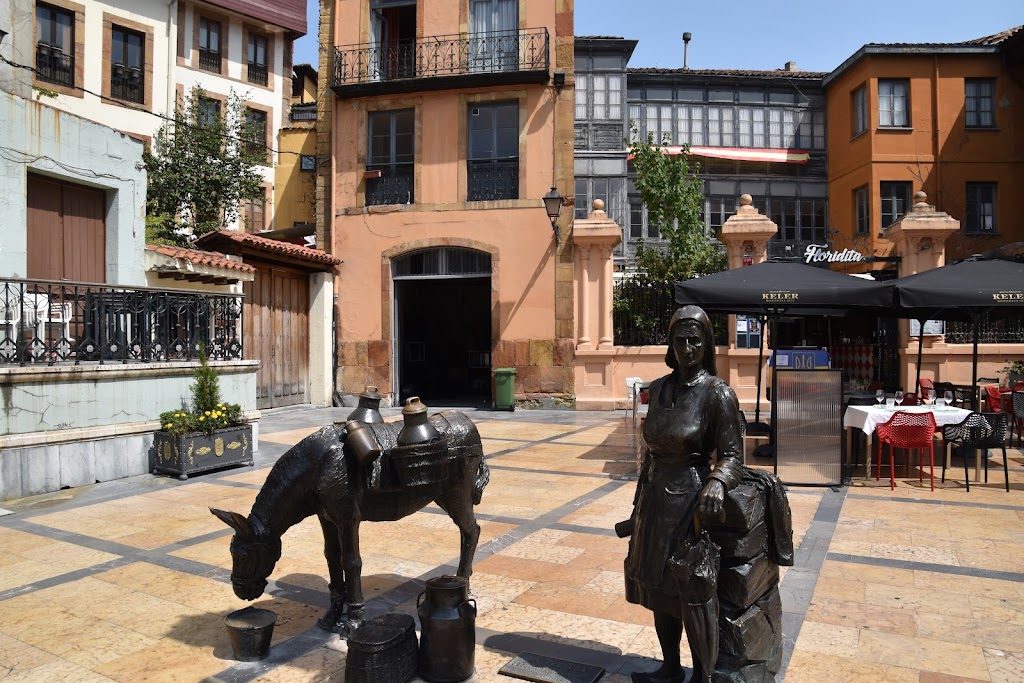 La Lechera (Manuel Garcia Linares, 1996)