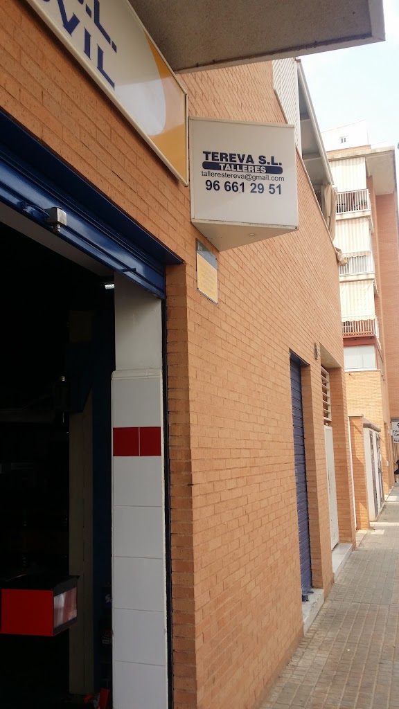 Talleres 2 Tereva — Exterior