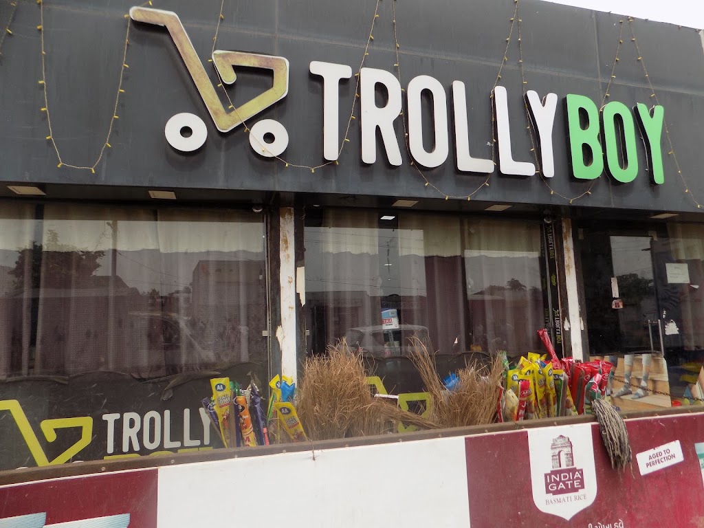 Trolley Boy Mall Anjar