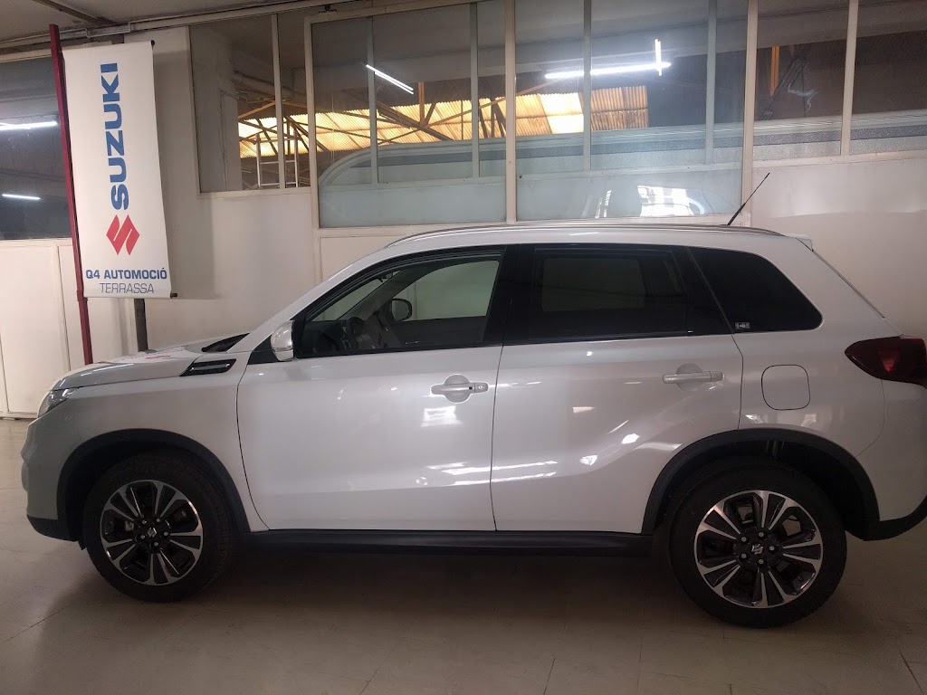 Q4 AUTOMOCION SL / ECO MOBILITY VALLES — Interior