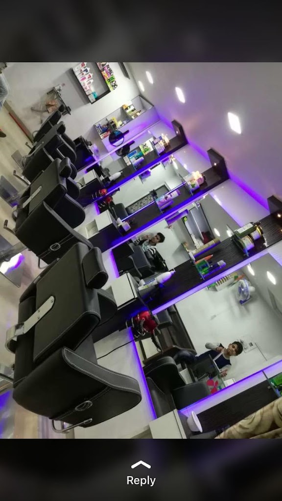 Apple Professional Saloon Spa Khanda Colony