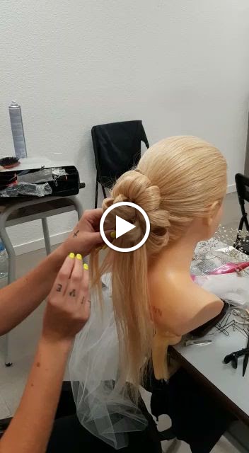 Cursos Peluqueria - Versia Formacion Elda — Videos