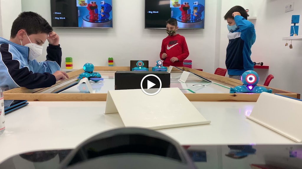Escuela Tecnologica En Linea. // TxikiBlocks Construcciones 3D en miniatura — Del propietario