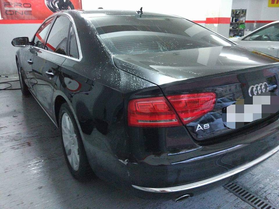 Lavadero de coches a mano — Del propietario