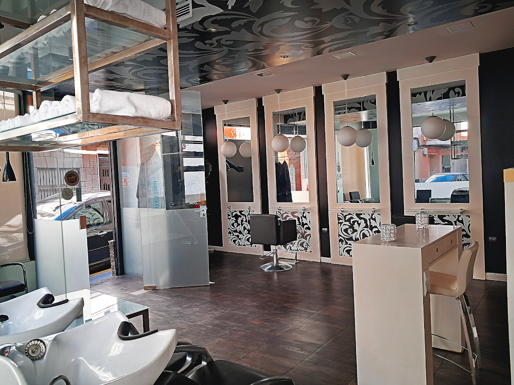 Laura Arosa Salon de Belleza