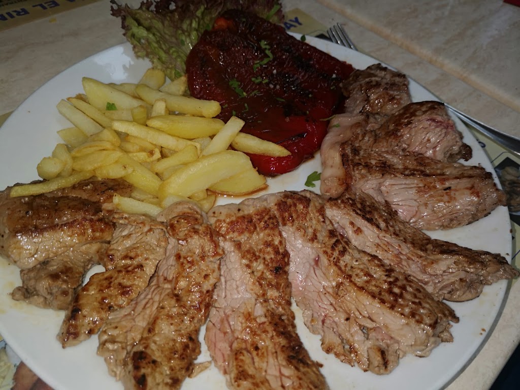 Rincon De Chrisday — Comida y bebida