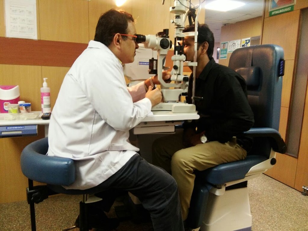 Neo Vision First Eye Centre Dr Anshu Arora