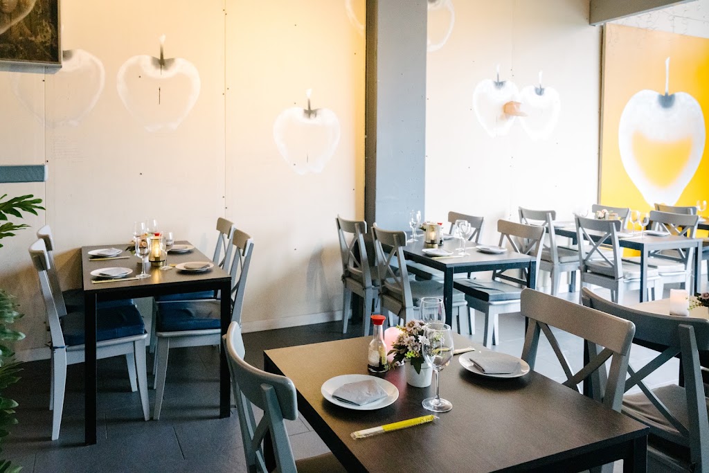 Restaurante MINI YAMAOKA — Ambiente