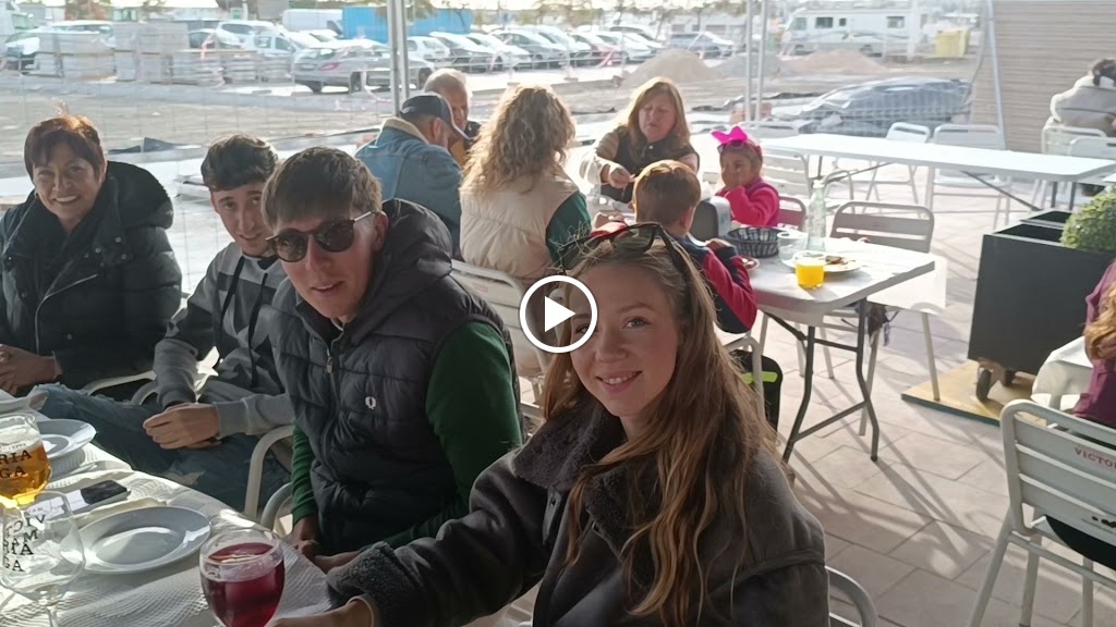 El Bodegon Caleta — Ambiente