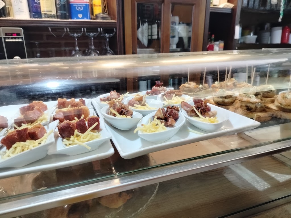 Taberna de Bode — Comida y bebida