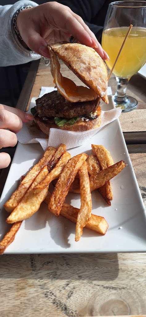 Montys Bar — Mas recientes