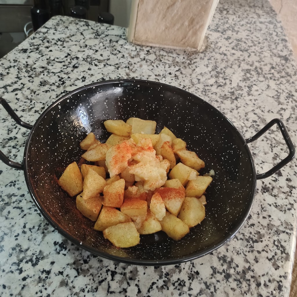 El Raco de Lola — Comida y bebida