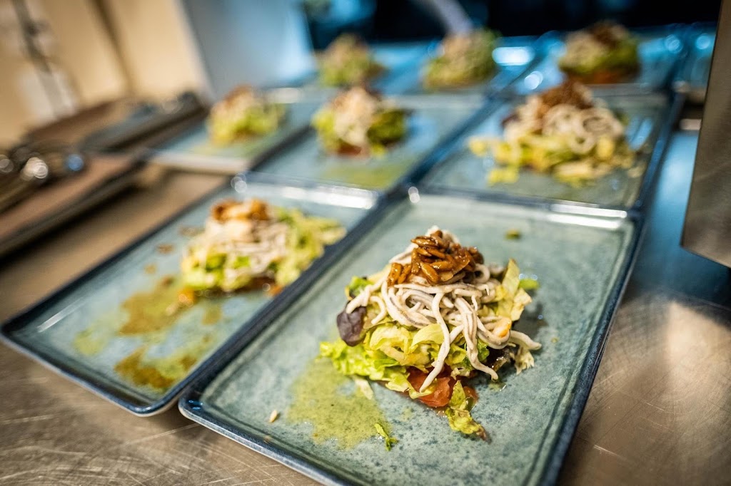 El Meson De La Laguna — Comida y bebida